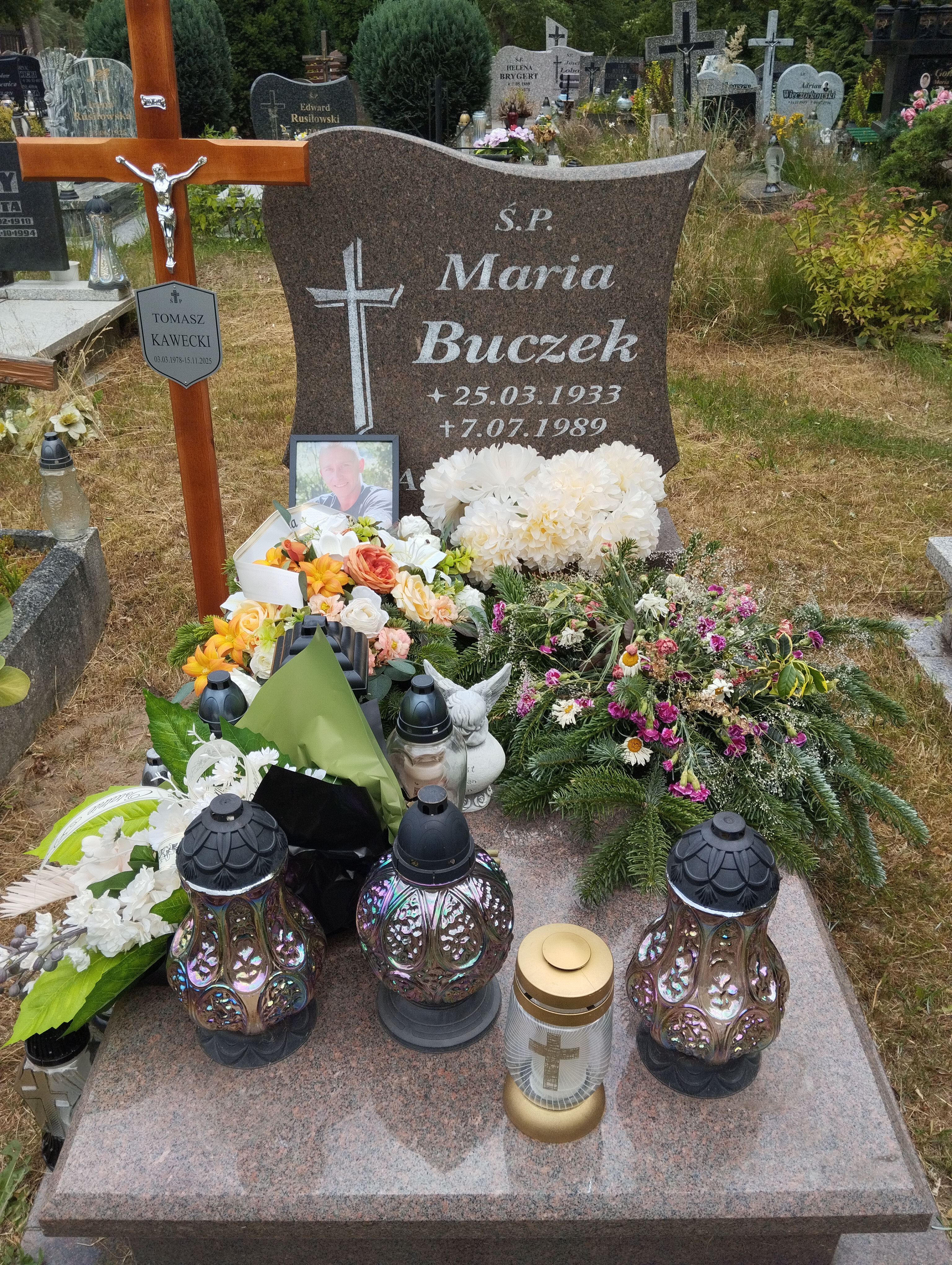 Grób Tomasz Kawecki