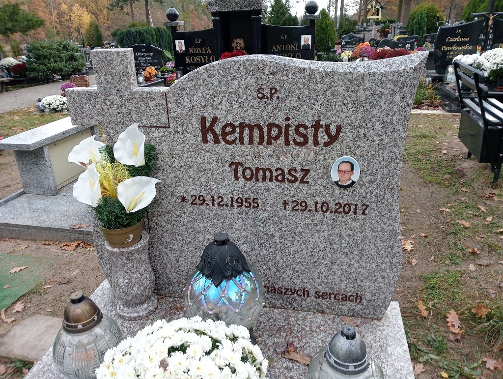 Tomasz Kempisty 1955 Nowe Warpno - Grobonet - Wyszukiwarka osób pochowanych